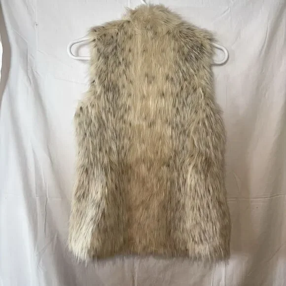 RACHEL ZOE Woman's Faux Fur Satin Lined Vest Super Soft Size Small - Picture 6 of 6